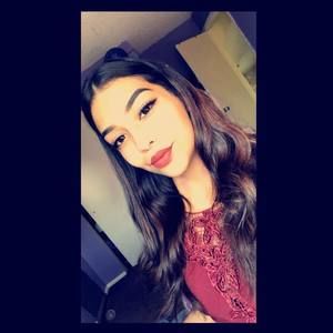 Meet your Posher, Gaby